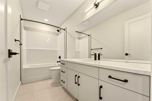 3105 44 Street South, Lethbridge, AB - Indoor Photo Showing Bathroom