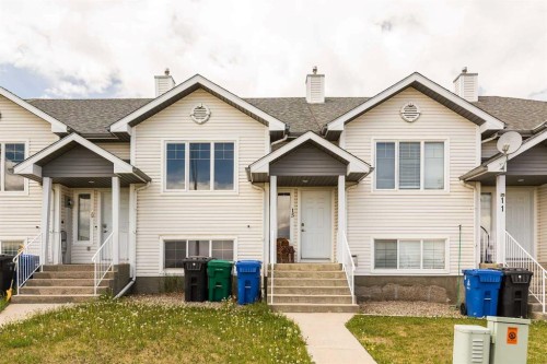 15 Blackfoot Boulevard WEST Lethbridge, AB T1K 7N7