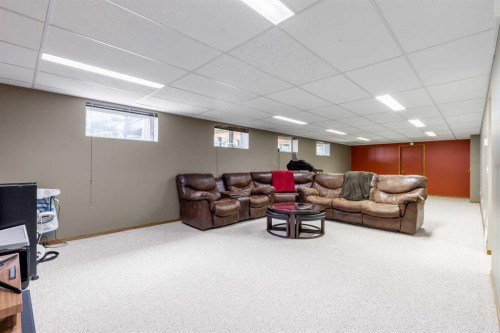 194043 Twp 120, Rural Lethbridge County, AB - Indoor Photo Showing Basement