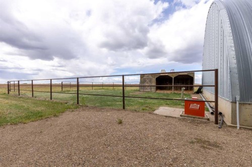 194043 Twp 120, Rural Lethbridge County, AB - Outdoor