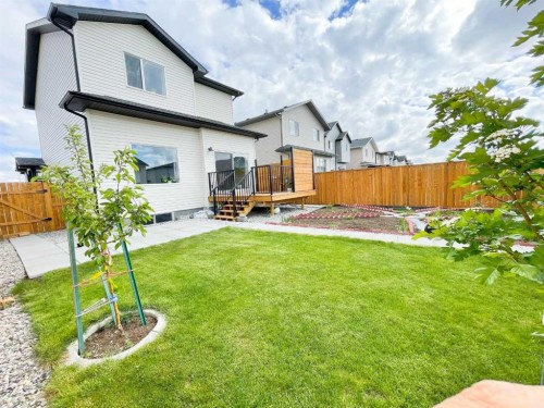4310 28 Avenue South, Lethbridge, AB 