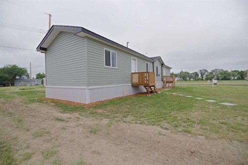 625 3 Avenue, Hays, AB - Outdoor