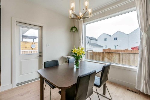 95 Blackwolf Pass North, Lethbridge, AB - Indoor Photo Showing Dining Room