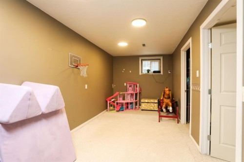 40 S 100 East, Raymond, AB - Indoor