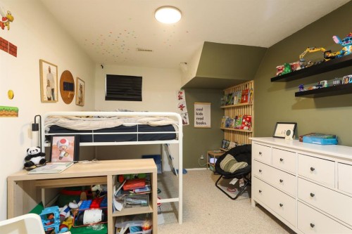 40 S 100 East, Raymond, AB - Indoor