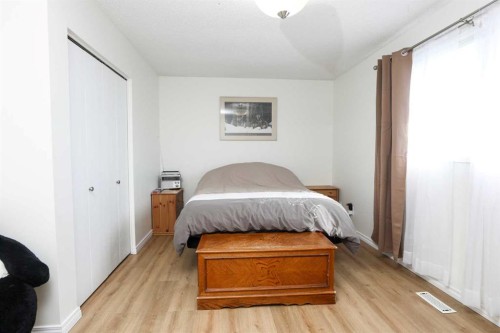 101 Temple Boulevard West, Lethbridge, AB - Indoor Photo Showing Bedroom