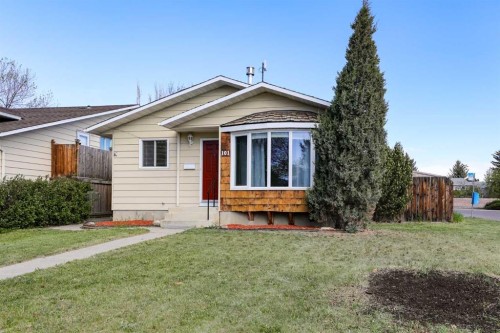 101 Temple Boulevard West, Lethbridge, AB - Outdoor