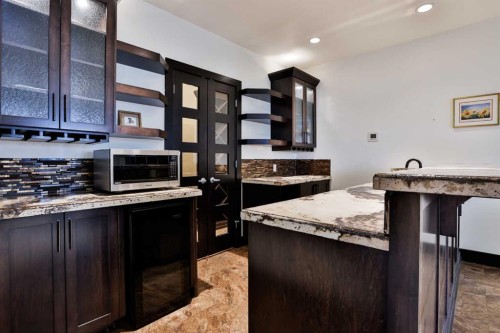 312 Sandstone Point South, Lethbridge, AB - Indoor Photo Showing Other Room