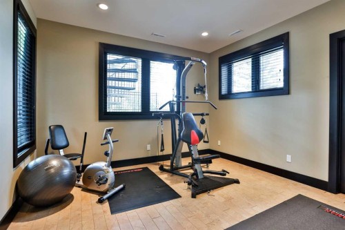 312 Sandstone Point South, Lethbridge, AB - Indoor Photo Showing Gym Room