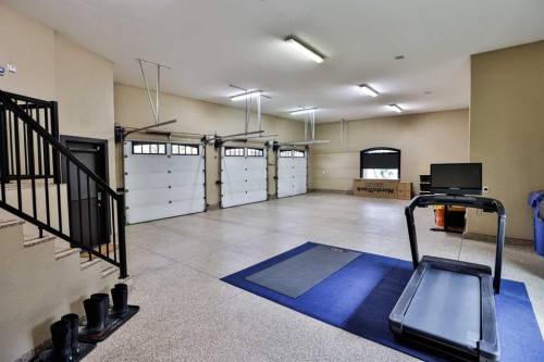 312 Sandstone Point South, Lethbridge, AB - Indoor
