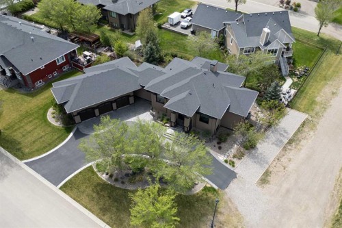 312 Sandstone Point South, Lethbridge, AB - Outdoor With View