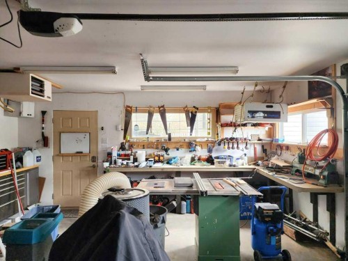 16 Mountview Place, Granum, AB - Indoor Photo Showing Other Room