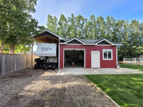 521 12Th Avenue West, Barnwell, AB 