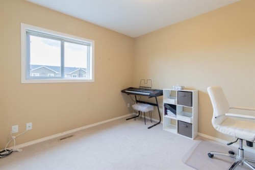 69-51 Keystone Terrace West, Lethbridge, AB - Indoor Photo Showing Office