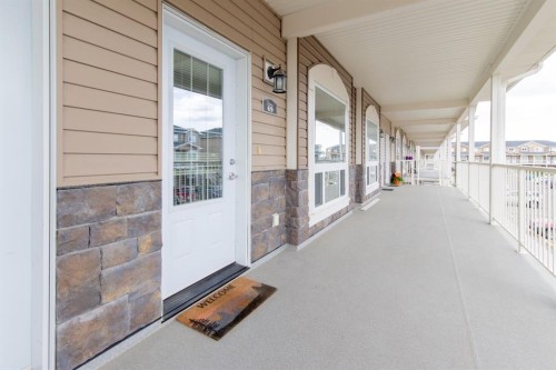 69-51 Keystone Terrace West, Lethbridge, AB - Outdoor With Exterior