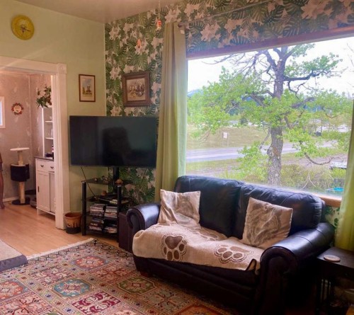 6525 21 Avenue, Coleman, AB - Indoor