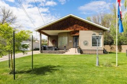 25 W 1 Avenue SOUTHMagrath, AB T0K 1J0