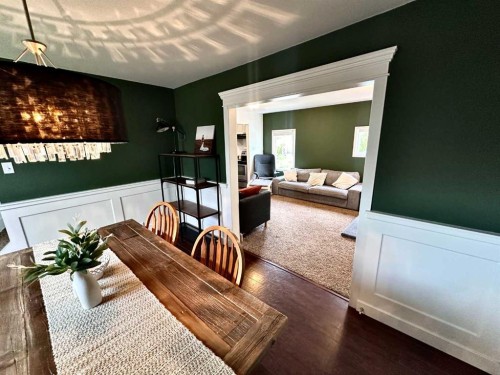 2108 15, Coaldale, AB - Indoor Photo Showing Dining Room