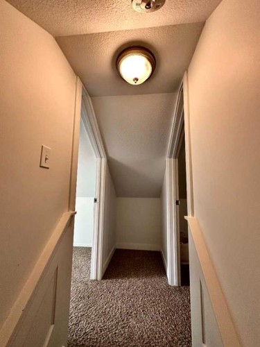 2108 15, Coaldale, AB - Indoor Photo Showing Other Room