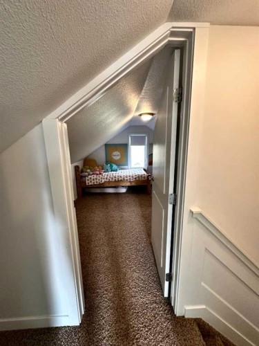 2108 15, Coaldale, AB - Indoor Photo Showing Other Room