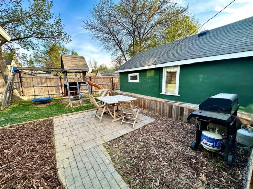 2108 15, Coaldale, AB - Outdoor