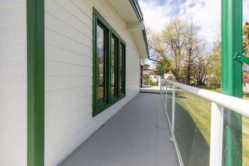 67 E 200 S, Raymond, AB - Outdoor With Exterior