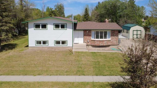 67 E 200 S, Raymond, AB - Outdoor