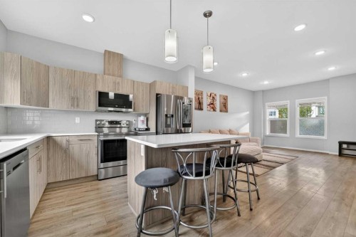 2812 47 Street South, Lethbridge, AB - Indoor Photo Showing Kitchen With Upgraded Kitchen