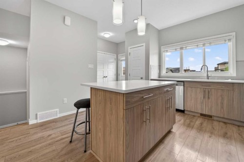2812 47 Street South, Lethbridge, AB - Indoor Photo Showing Kitchen