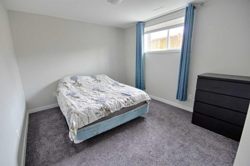 643 Moonlight Lane West, Lethbridge, AB - Indoor Photo Showing Bedroom