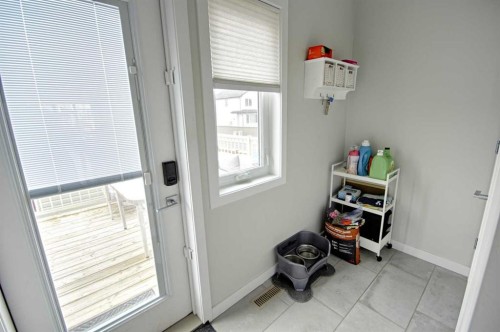 643 Moonlight Lane West, Lethbridge, AB - Indoor