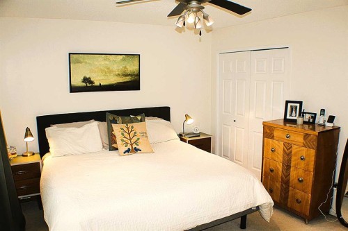31 Schofield Place, Pincher Creek, AB - Indoor Photo Showing Bedroom