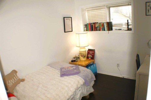 31 Schofield Place, Pincher Creek, AB - Indoor Photo Showing Bedroom