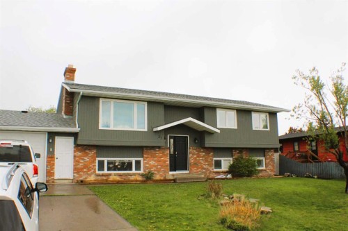 31 Schofield Place, Pincher Creek, AB - Outdoor