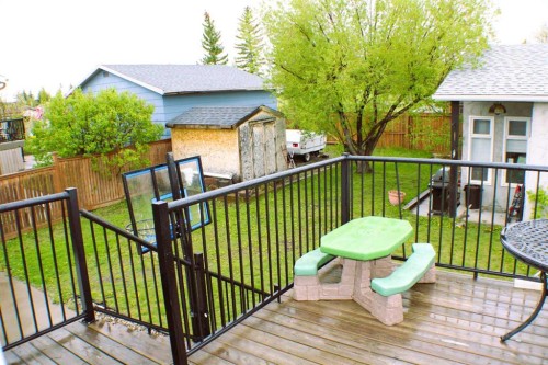 31 Schofield Place, Pincher Creek, AB - Outdoor With Deck Patio Veranda With Exterior