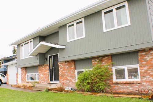 31 Schofield Place, Pincher Creek, AB - Outdoor With Exterior