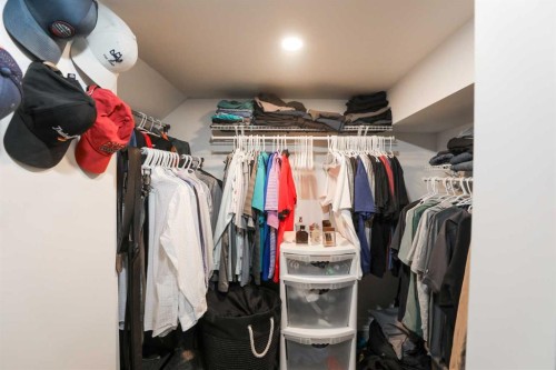 1508-210 Firelight Way West, Lethbridge, AB - Indoor With Storage