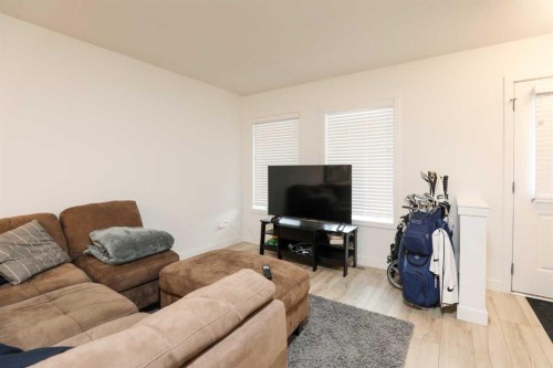 1508-210 Firelight Way West, Lethbridge, AB - Indoor Photo Showing Living Room