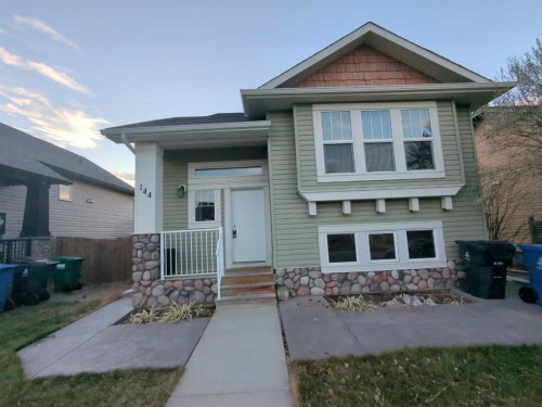 144 Mt Sundial Court WEST Lethbridge, AB T1J 5C3