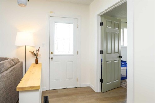 605 50 Avenue, Coalhurst, AB - Indoor Photo Showing Other Room