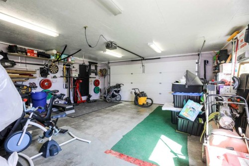605 50 Avenue, Coalhurst, AB - Indoor Photo Showing Garage