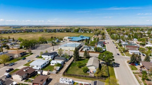 605 50 Avenue, Coalhurst, AB - Outdoor With View