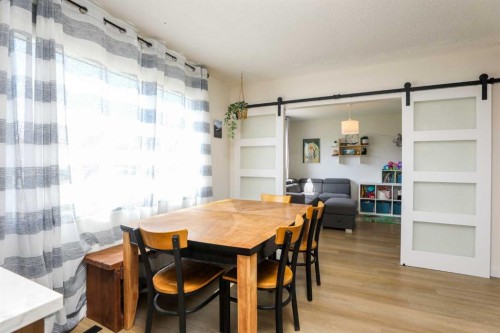 605 50 Avenue, Coalhurst, AB - Indoor Photo Showing Dining Room