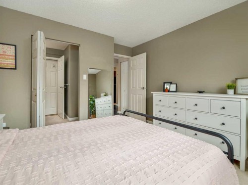 108-3910 23 Avenue South, Lethbridge, AB - Indoor Photo Showing Bedroom