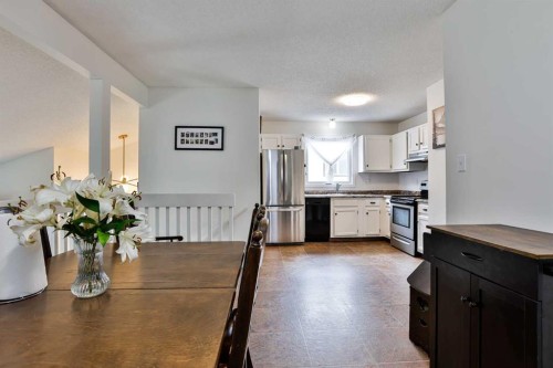65 Princeton Crescent West, Lethbridge, AB - Indoor