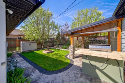2401 210 Street, Bellevue, AB - Outdoor