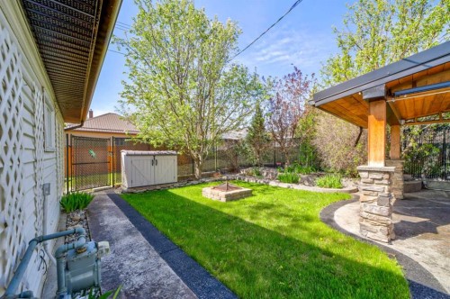 2401 210 Street, Bellevue, AB - Outdoor