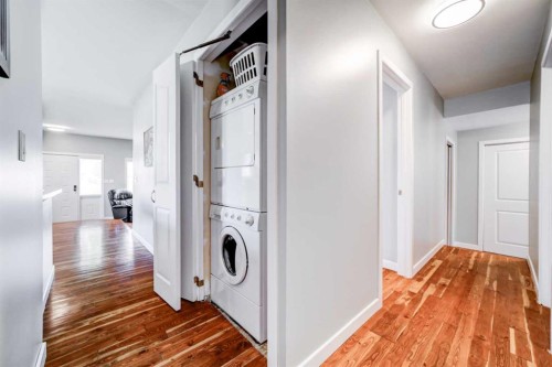 2401 210 Street, Bellevue, AB - Indoor Photo Showing Laundry Room