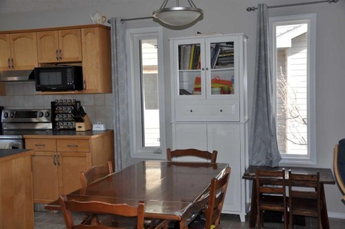 47 Riverbrook Close West, Lethbridge, AB - Indoor