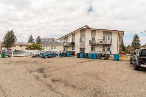 7-1739 St Edward Boulevard North, Lethbridge, AB - Outdoor With Balcony